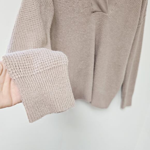 Aerie Sweater X-Small Womens Thermal Hooded Cozy Up Pullover Gray Waffle Stretch - Picture 5 of 12